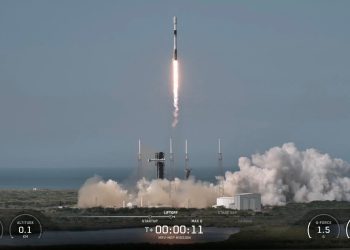 Ruimterobot gelanceerd om verouderde satellieten van brandstof te voorzien