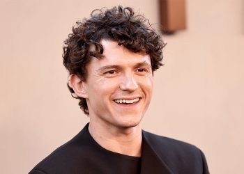 Tom Holland eerlijk over eerdere films: "Soms dacht ik: kijk dit niet"