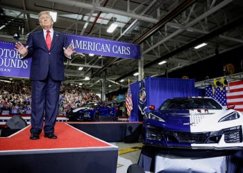 Trump verdedigt economisch beleid in Michigan te midden van handelsspanningen