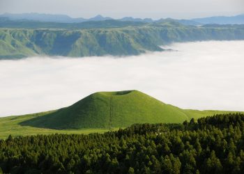 Zware aardbeving treft zuiden van Japan: schade op Kyushu