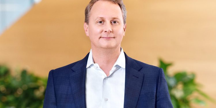 Charter rondt overname Cox af en vormt kabelreus