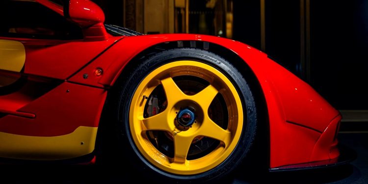 Duurste Britse auto ooit: McLaren F1 GTR brengt recordbedrag op